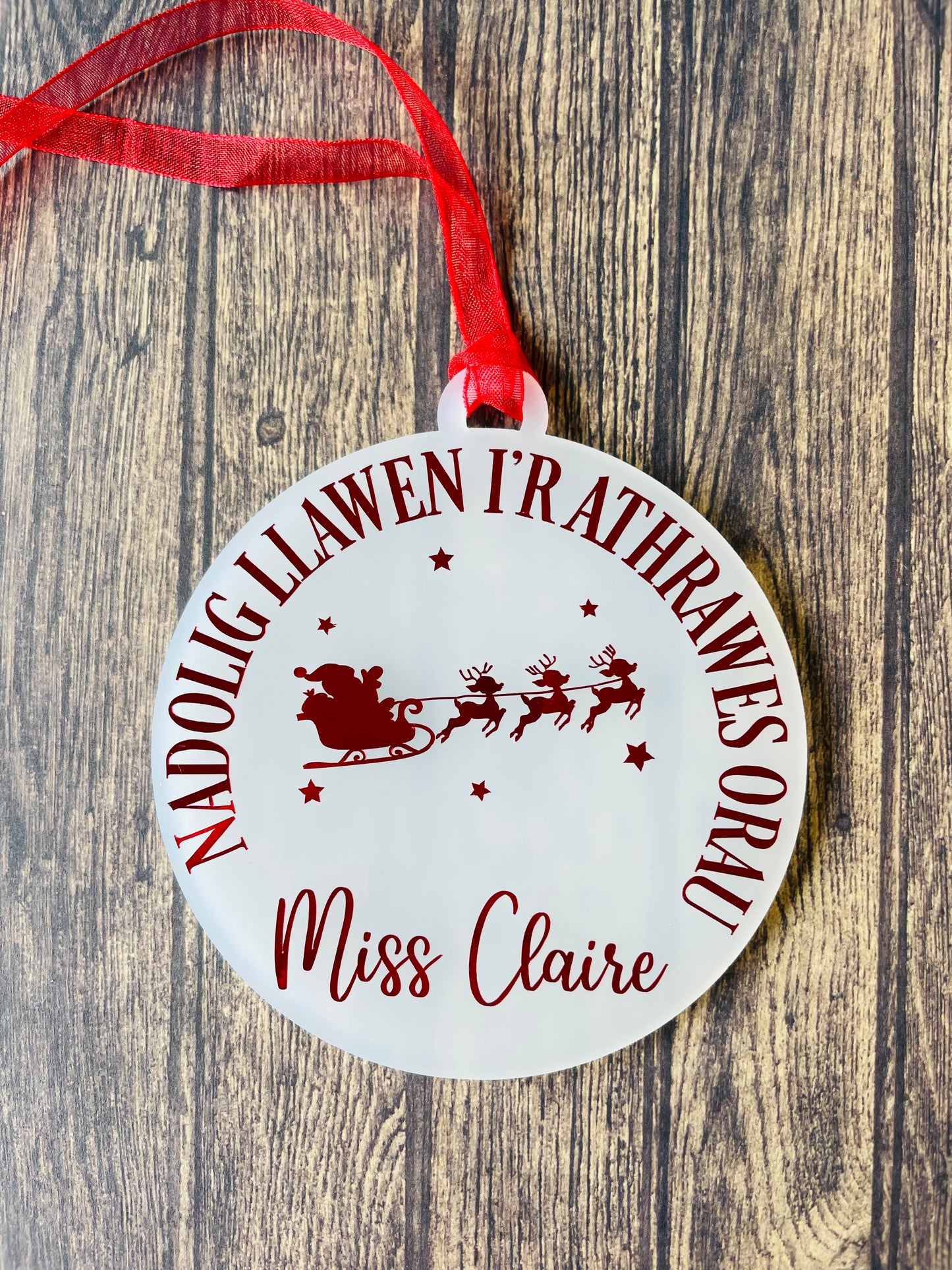 Nadolig Llawen I'R Athrawes Orau - Welsh Best Male Teacher Bauble Blue